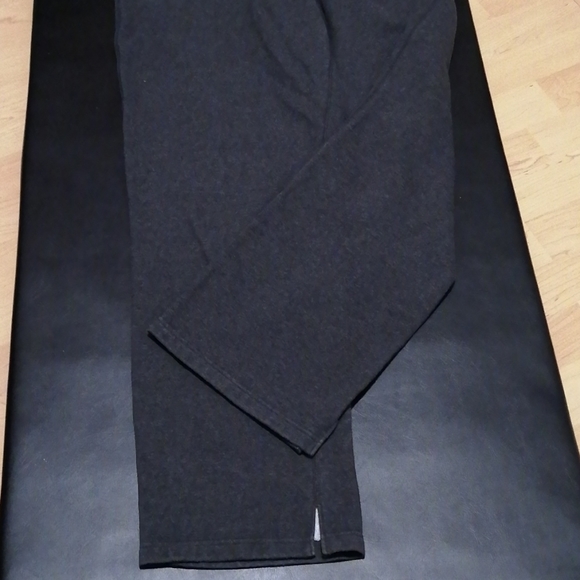Puma sweat pants - Picture 2 of 4